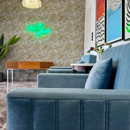 Lägenhet Happy Place! Big, Bright & - Ideal For Families And Groups Of Friends