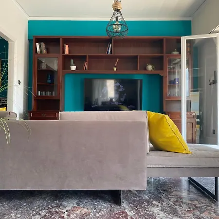 Happy Place! Big, Bright & - Ideal For Families And Groups Of Friends Apartment Patras