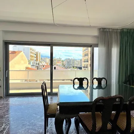 Happy Place! Big, Bright & - Ideal For Families And Groups Of Friends *