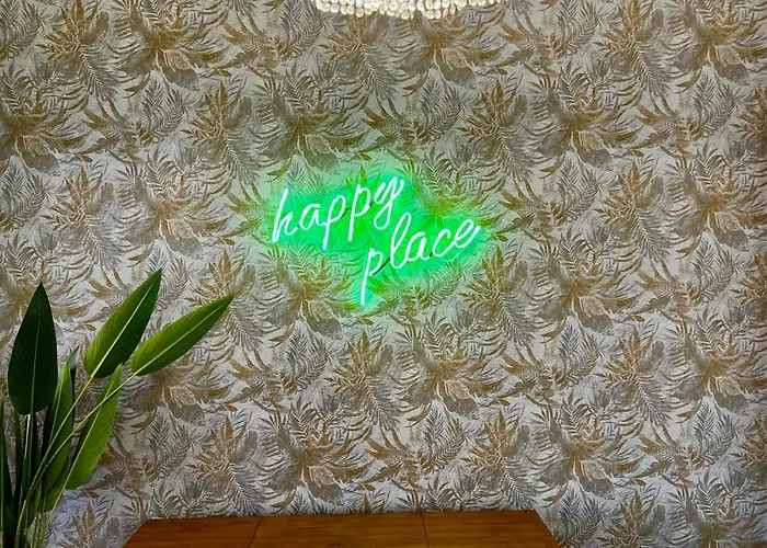 Happy Place! Big, Bright & - Ideal For Families And Groups Of Friends 아파트 *